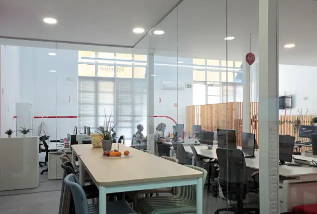 NDrive kitchen and leisure room